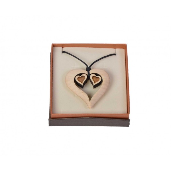 Collier en pin coeur double