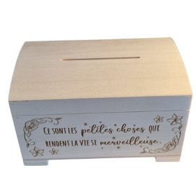 Tirelire en bois brut – Artisanat alpin 17 × 11,5 × 10 cm