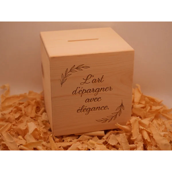 Tirelire artisanale pin d’arolle – Épargner avec élégance | 10×10,5 cm