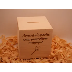 Tirelire artisanale pin d’arolle – Protection magique | 10×10,5 cm