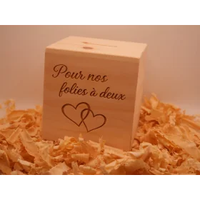 Tirelire artisanale pin d’arolle – Folies à deux | 10×10,5 cm