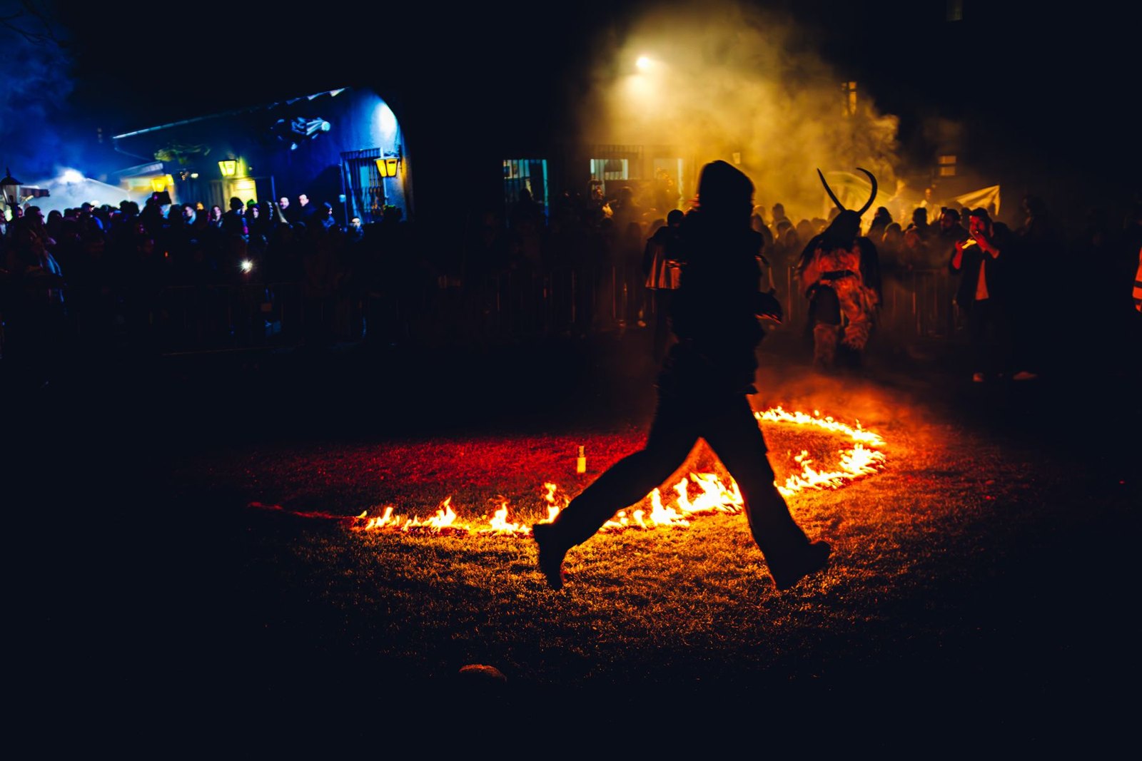 Défilé de Krampus de nuit
