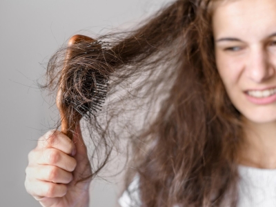 La Solution Naturelle à la Chute de Cheveux qui Transforme des Vies